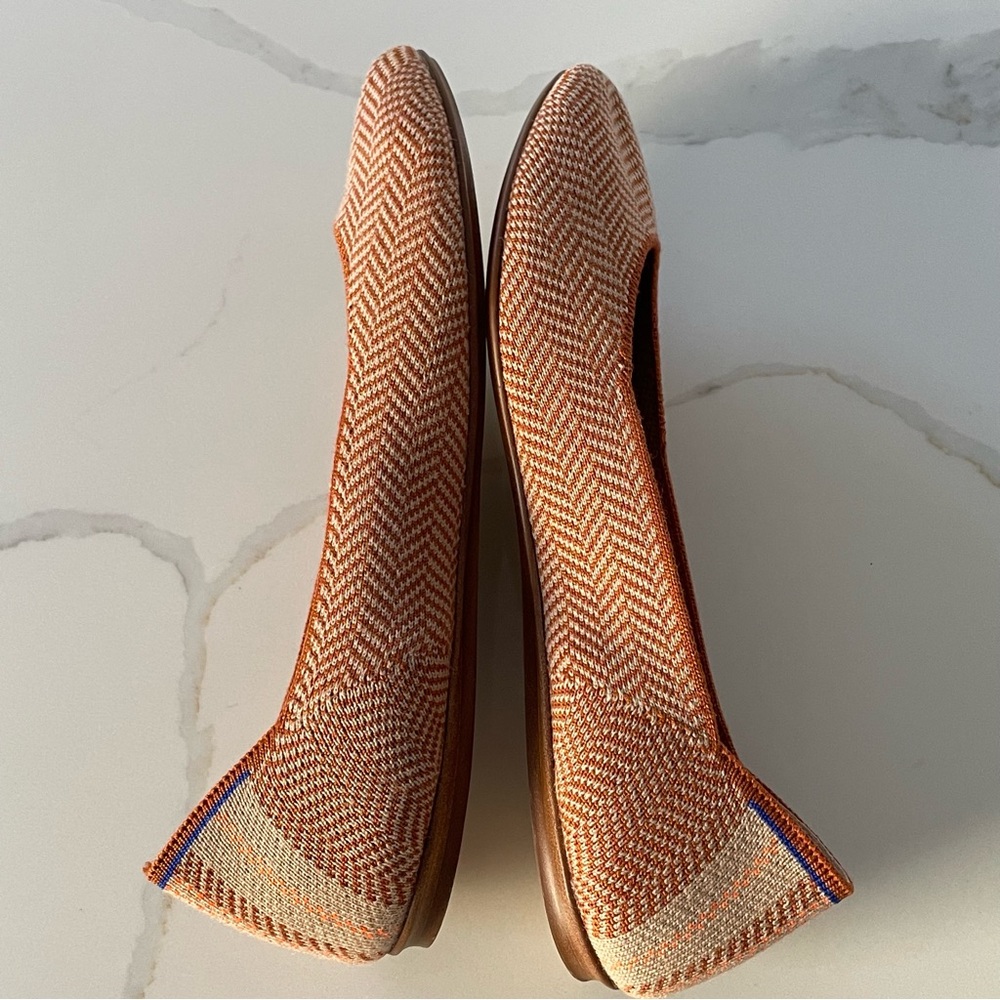Women's Orange Chevron Ballet Flats - Picture 5 of 9